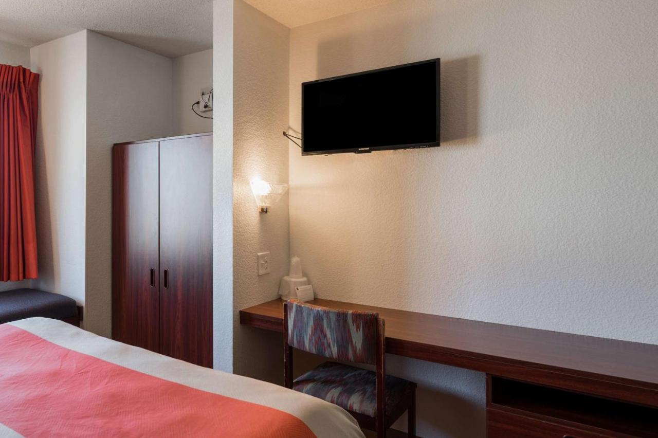 Motel 6-Olathe, Ks Bagian luar foto