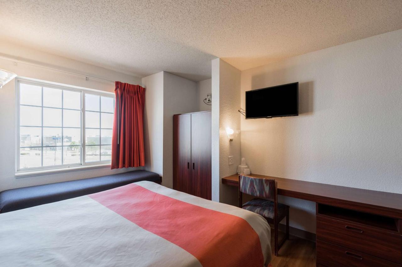 Motel 6-Olathe, Ks Bagian luar foto