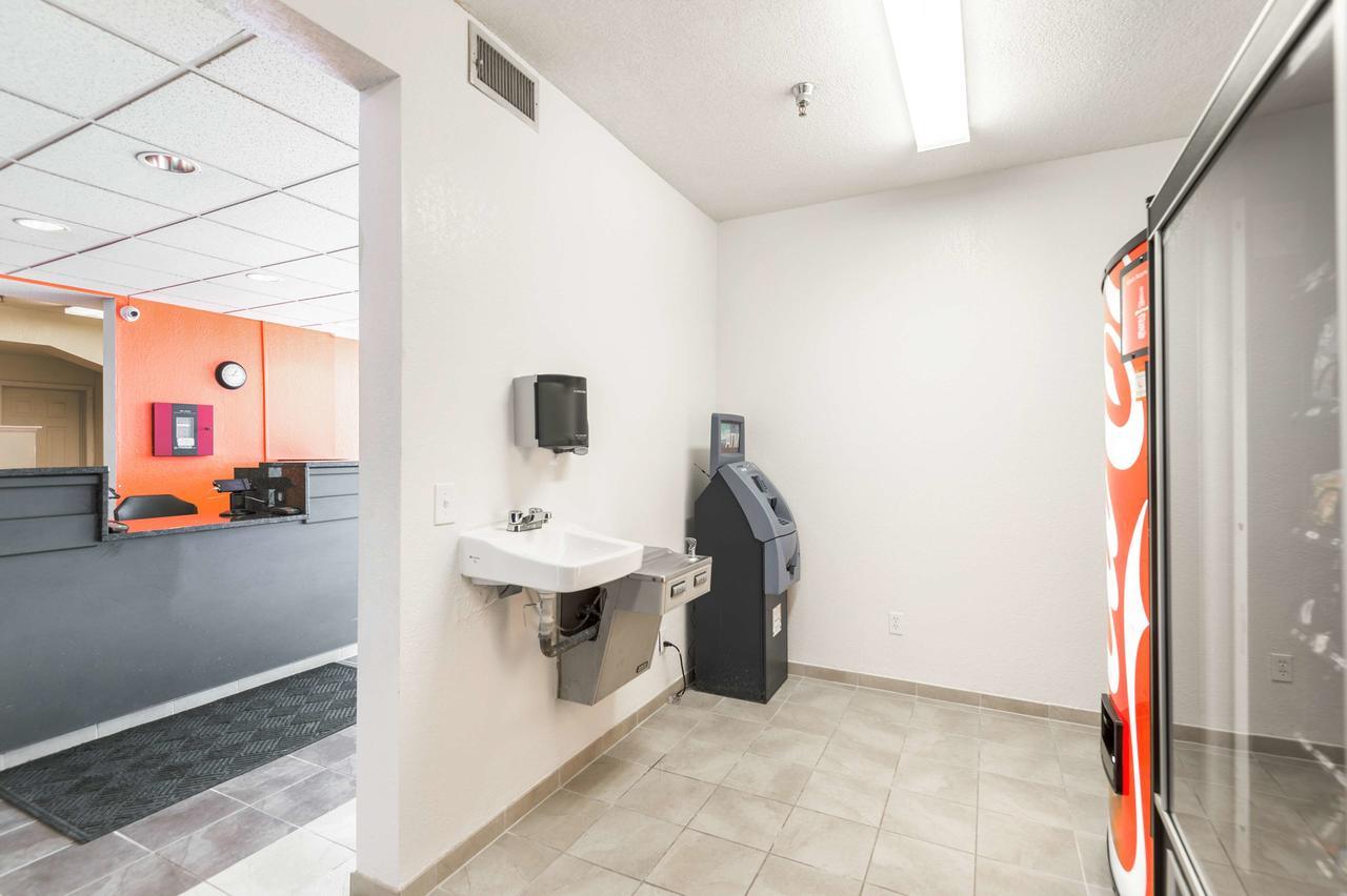 Motel 6-Olathe, Ks Bagian luar foto