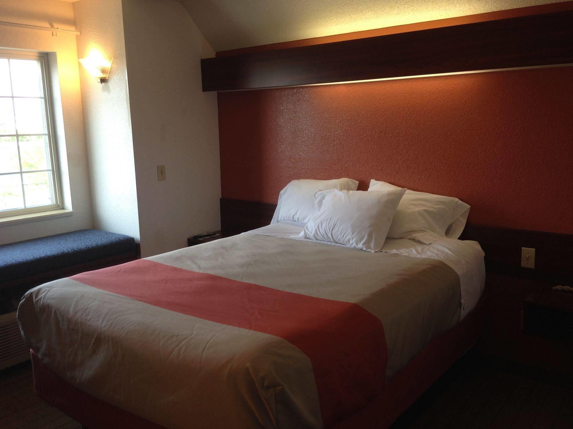 Motel 6-Olathe, Ks Bagian luar foto