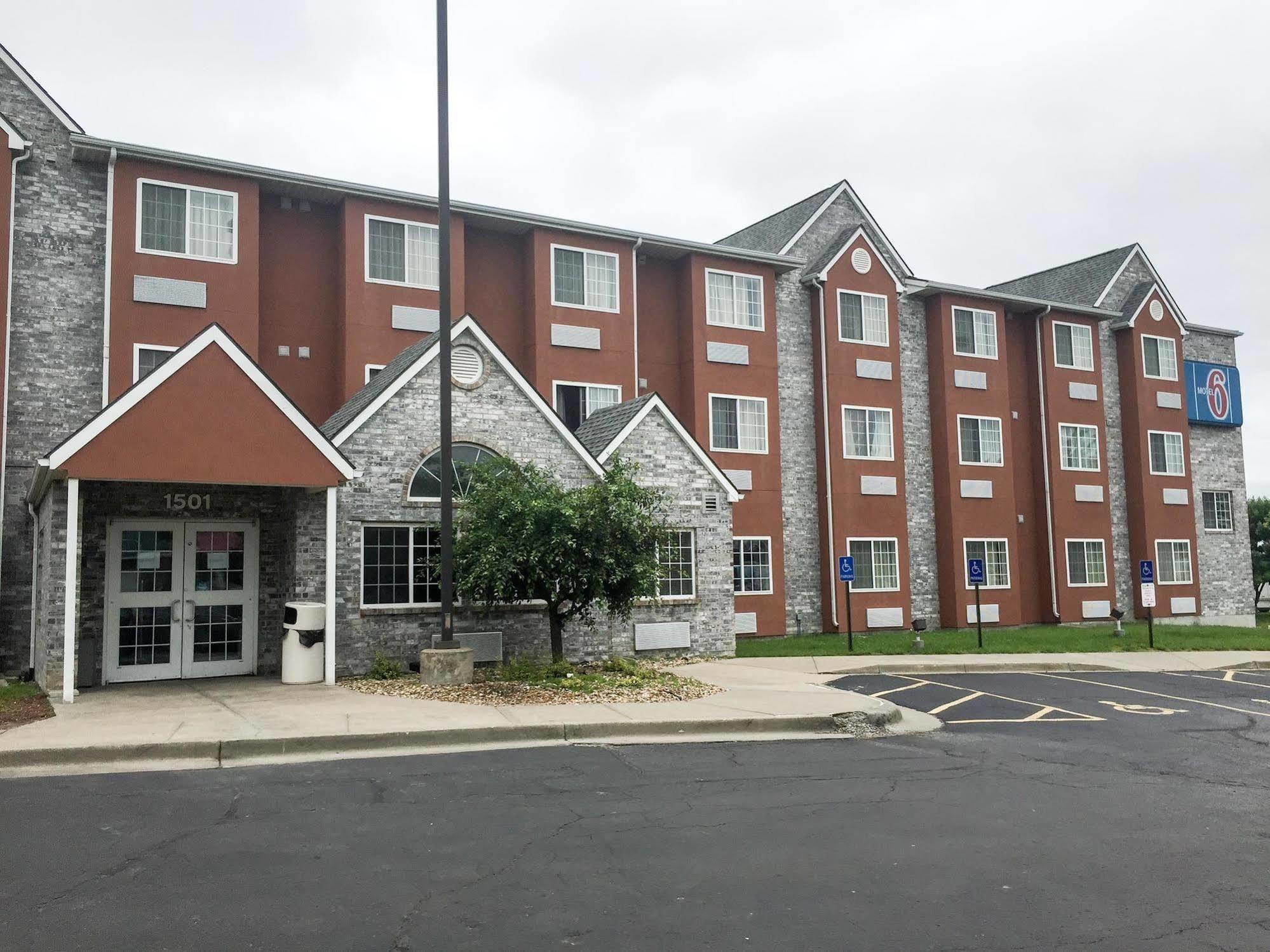 Motel 6-Olathe, Ks Bagian luar foto