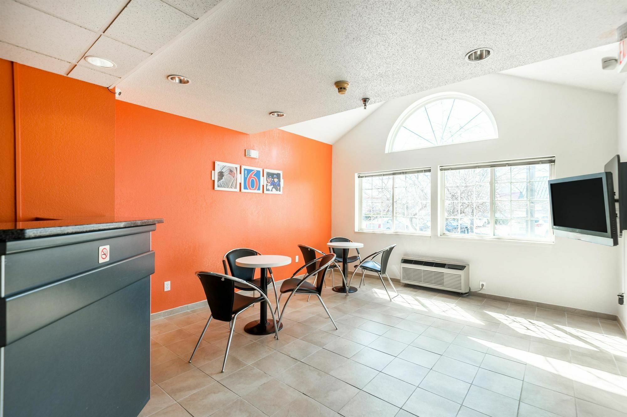 Motel 6-Olathe, Ks Bagian luar foto